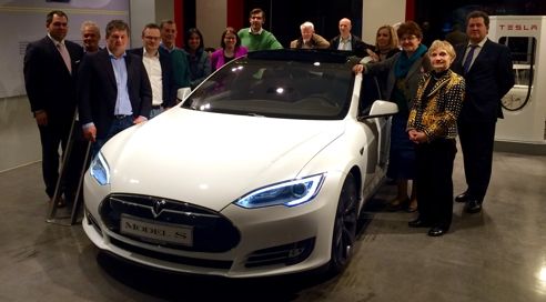 Aktuelles, TESLA - Lounge