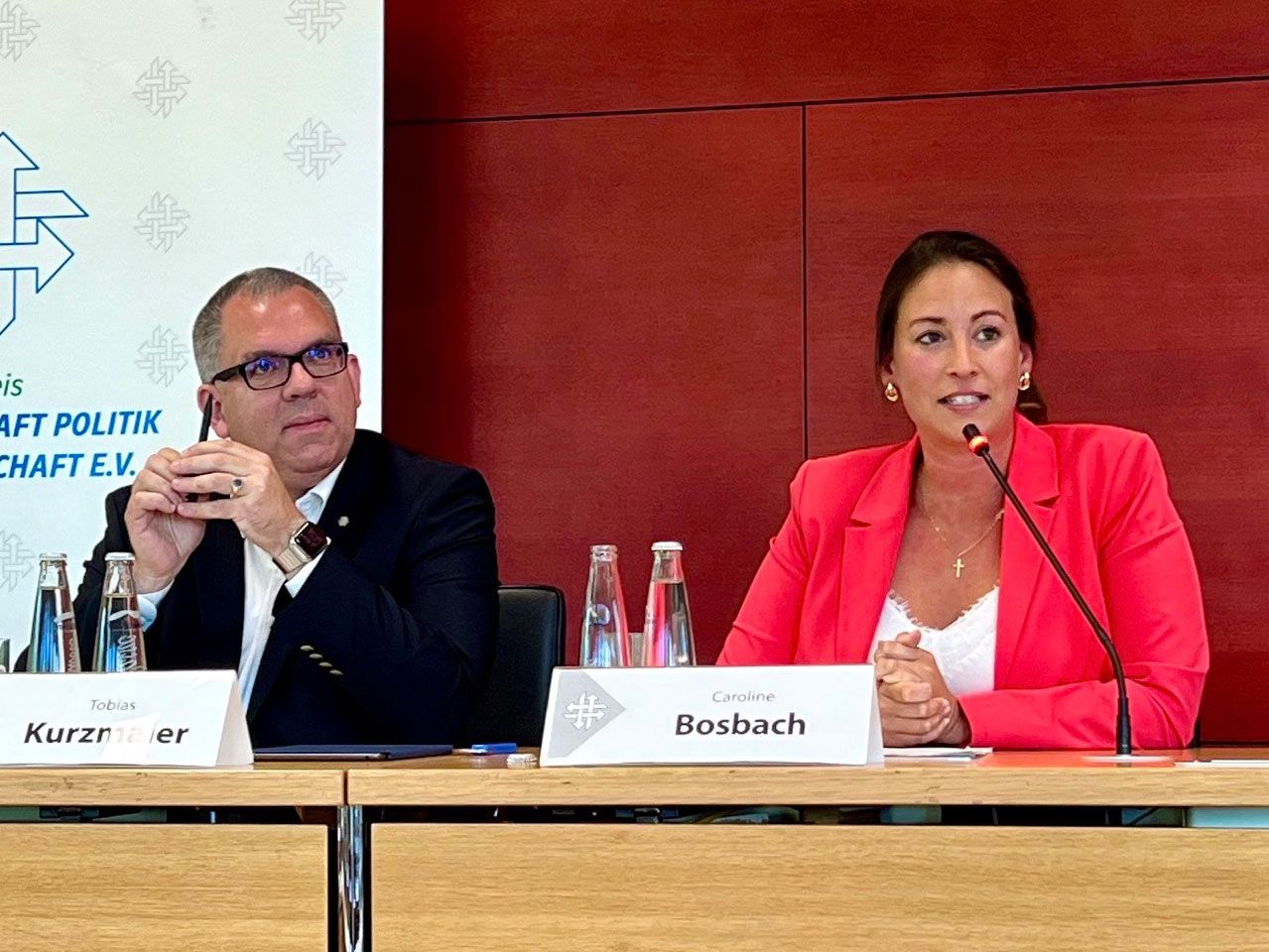 Aktuelles, Aufbruch, Werte und Wohlstand: